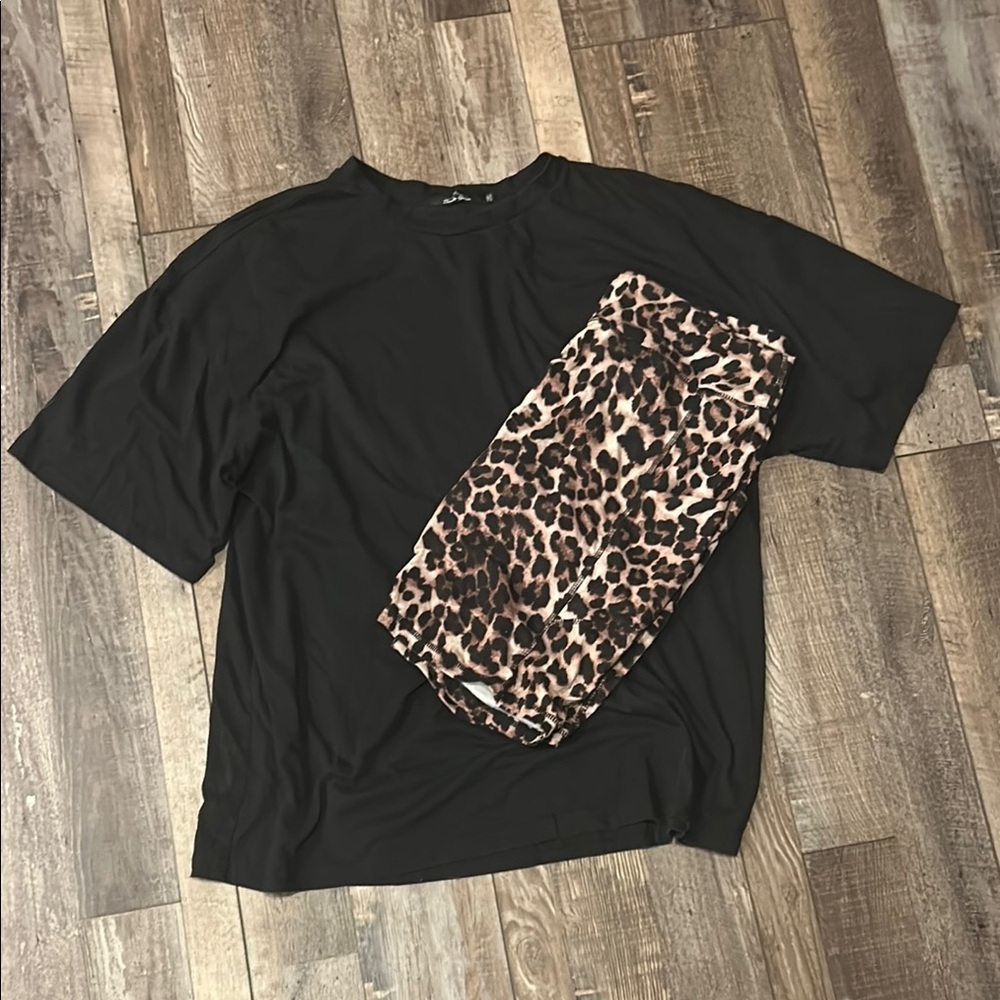 Black T-Shirt with Leopard Print Biker Shorts